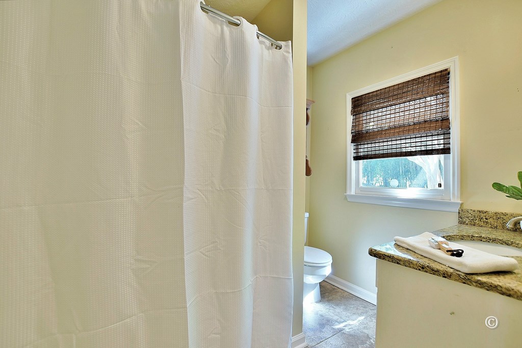 115 Cardinal Road Hamilton, GA 31811 - Photo 17 of 35 2nd Bathroom on main level