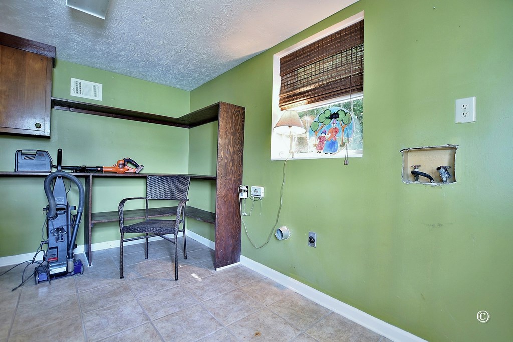 115 Cardinal Road Hamilton, GA 31811 - Photo 21 of 35 Laundry/mud room