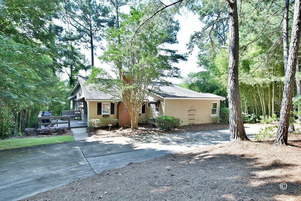 115 Cardinal Road Hamilton, GA 31811 - Photo 3 of 35 Cozy & nestled home