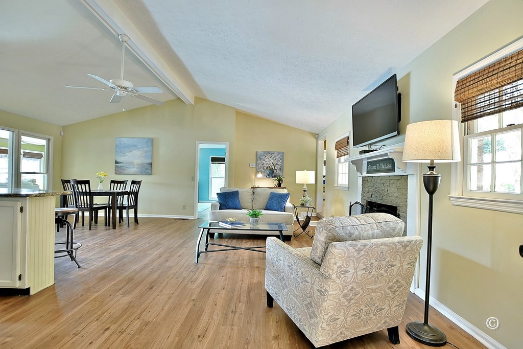 115 Cardinal Road Hamilton, GA 31811 - Photo 34 of 35 Open floor plan w/ kitchen, breakfast area, & keep