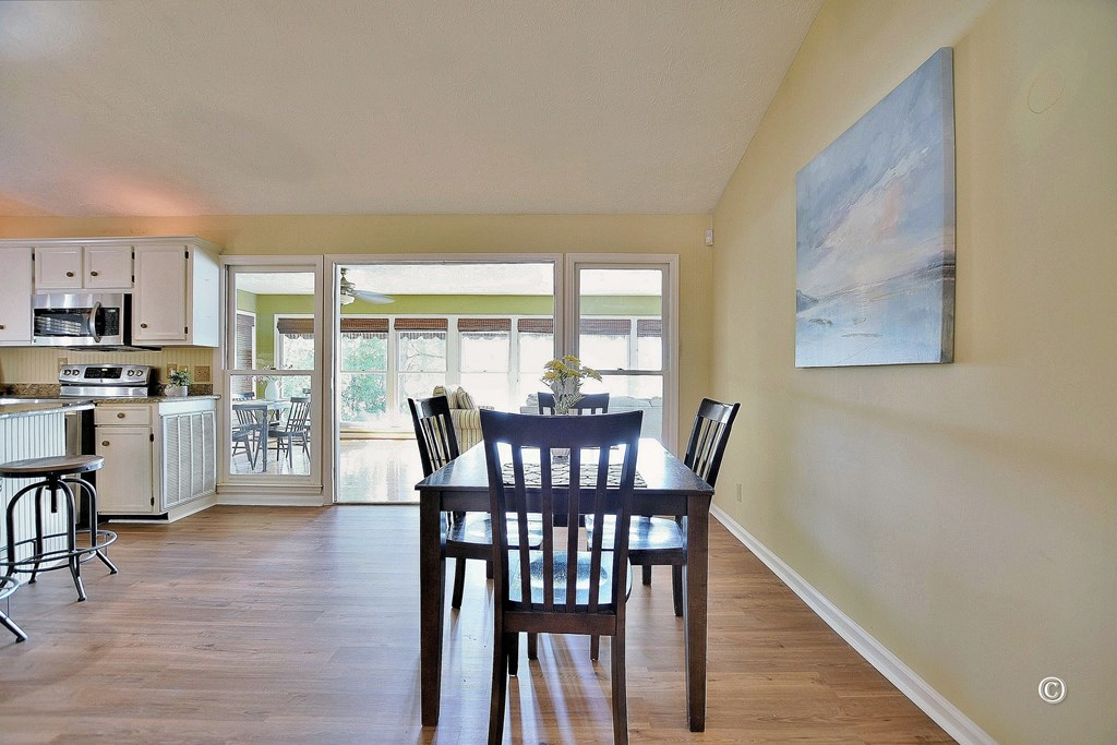 115 Cardinal Road Hamilton, GA 31811 - Photo 7 of 35 Breakfast area