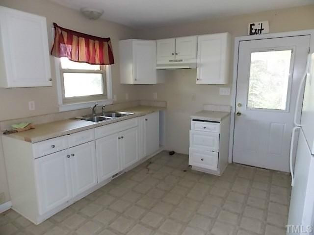 768 Ranch Road Clayton, NC 27520 - Photo 4 of 12 Kitchen
