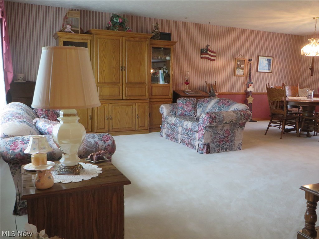 979 Doyle Road Jefferson, OH 44047 - Photo 1 of 21 Gallery Image 1