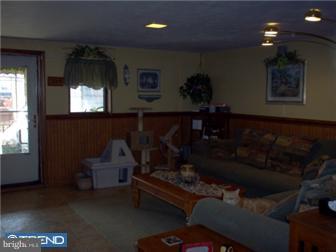 3124 Fairdale Road Philadelphia, PA 19154 - Photo 6 of 10 Family Room