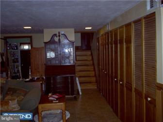 3124 Fairdale Road Philadelphia, PA 19154 - Photo 7 of 10 Family Room