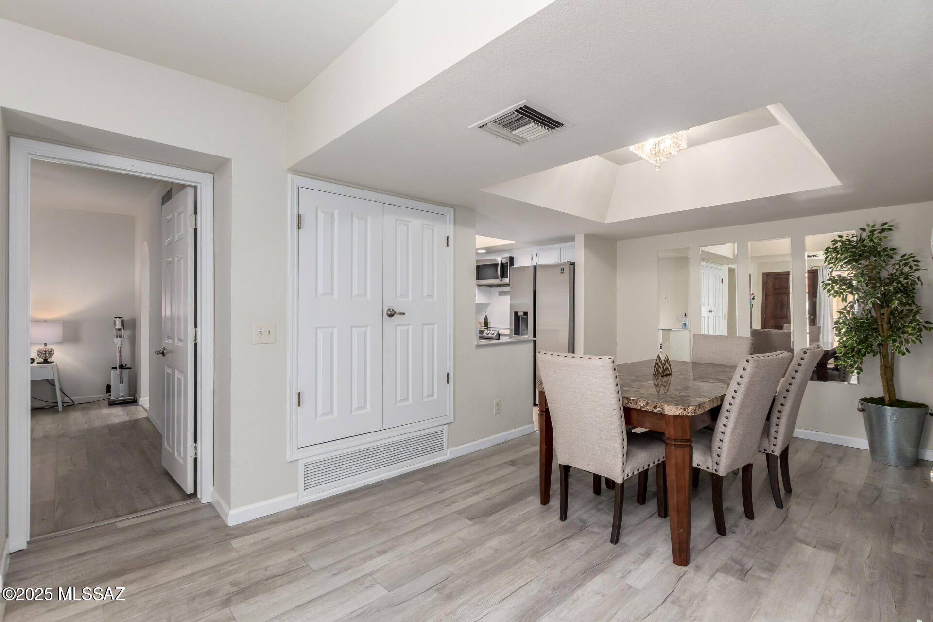 8271 North Oracle Road, Unit 243 Tucson, AZ 85704 - Photo 12 of 27 Gallery Image 12