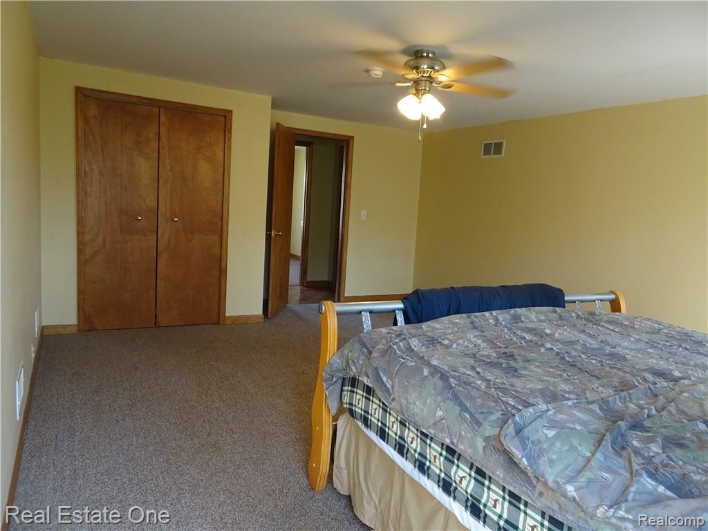 4895 Eagle Road Highland, MI 48356 - Photo 12 of 16 Master Bedroom