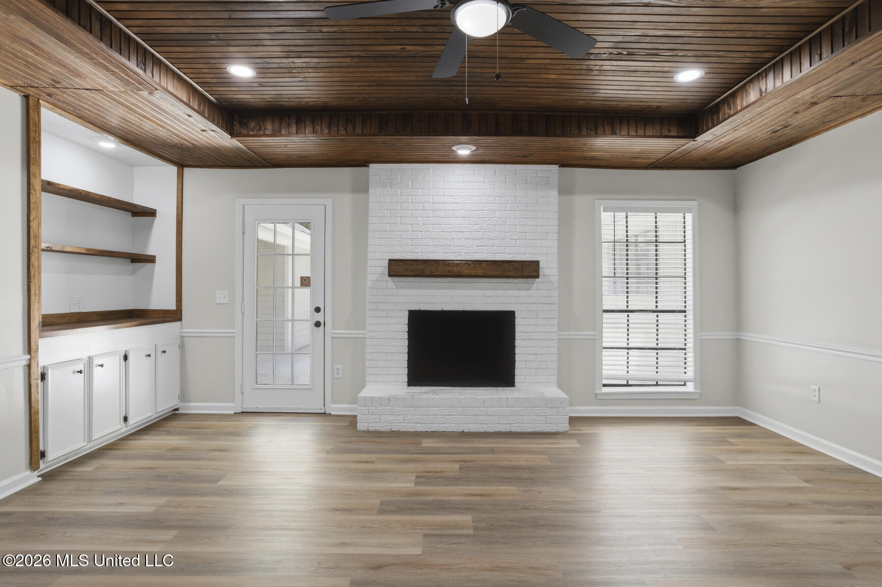 312 Helmsley Drive Brandon, MS 39047 - Photo 2 of 30 01