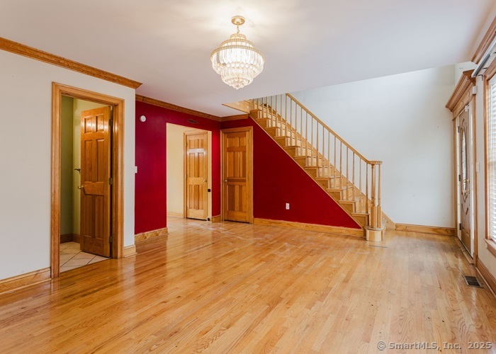 32 Marshall Avenue Trumbull, CT 06611 - Photo 5 of 21