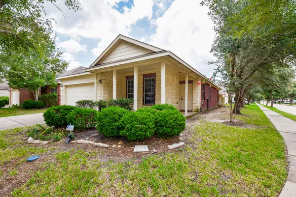 $1,950 | 6014 Starbrook Creek Drive, Katy, TX 77494