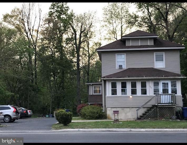 208 Hartford Road Mount Laurel, NJ 08054 - Photo 2 of 42