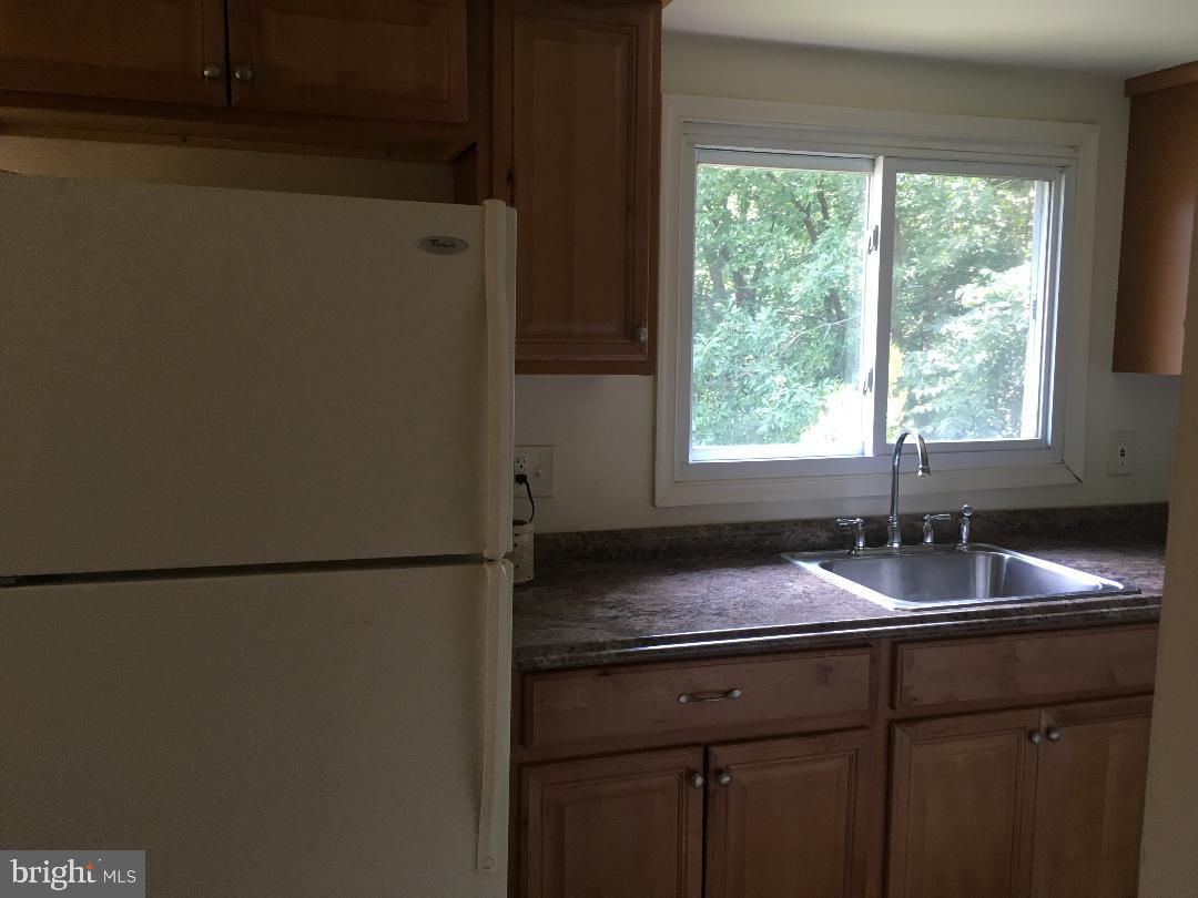 208 Hartford Road Mount Laurel, NJ 08054 - Photo 11 of 42