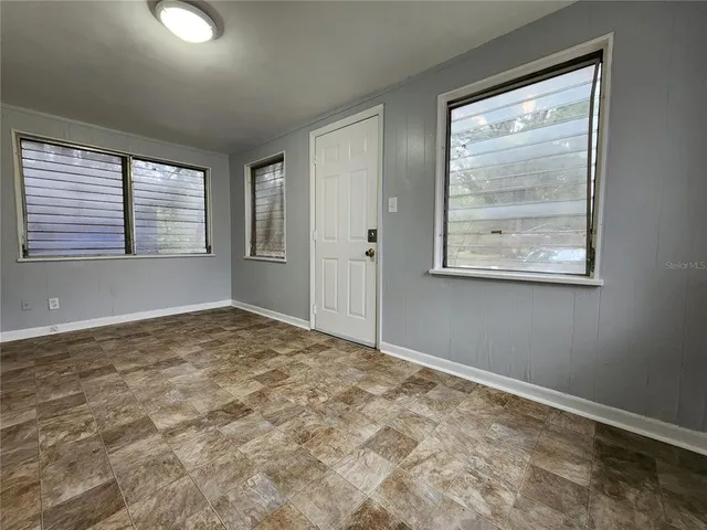 $1,150 | 1327 Northeast 3rd Avenue, Gainesville, FL 32641