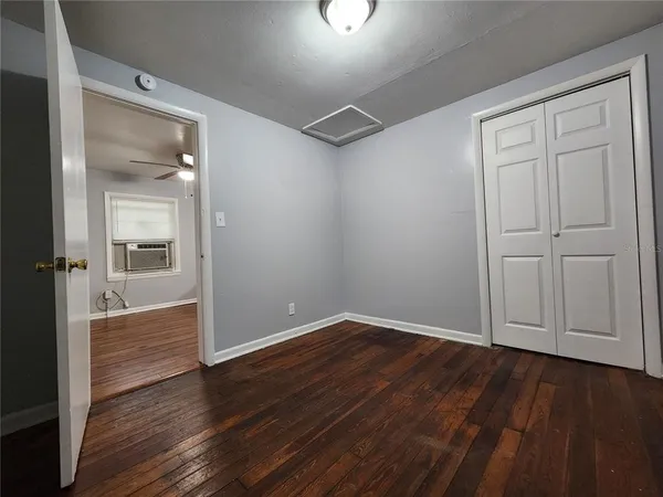 $1,150 | 1327 Northeast 3rd Avenue, Gainesville, FL 32641