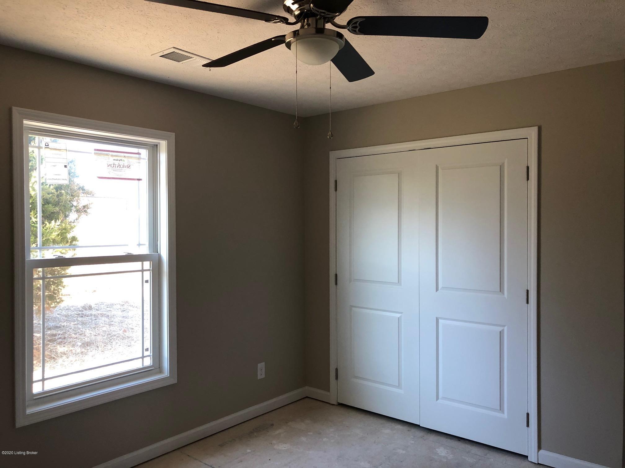 126 Ridge Point Drive Brandenburg, KY 40108 - Photo 13 of 18 red bed 3