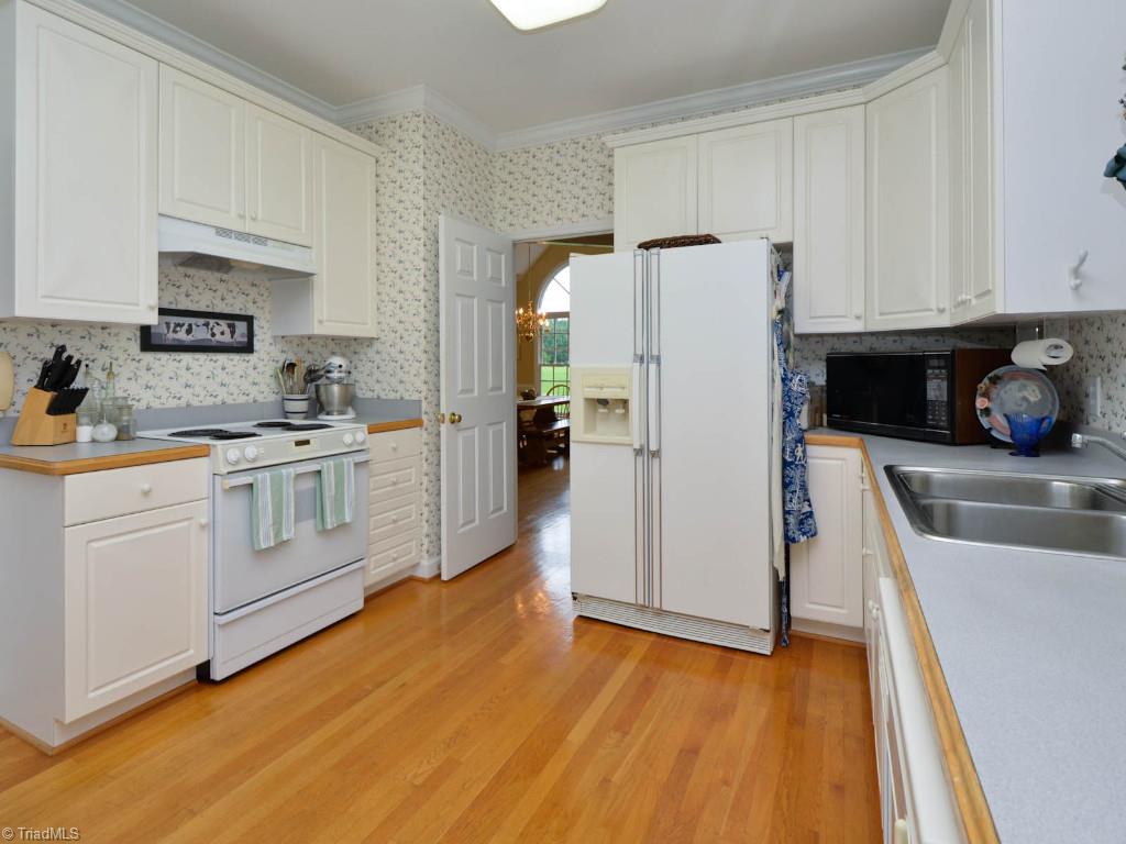 1505 North Grove Court Oak Ridge, NC 27310 - Photo 12 of 25