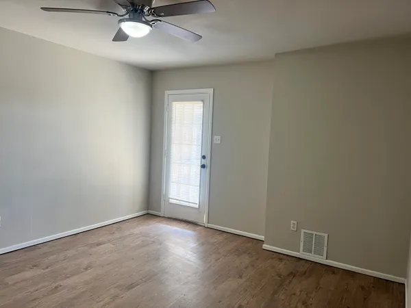 $1,350 | 3415 49th Street, Unit B, Lubbock, TX 79413