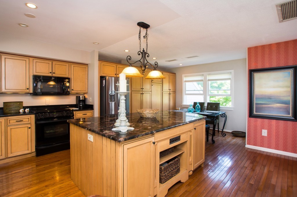 21 Harbourside Road, Unit 21 Quincy, MA 02171 - Photo 10 of 22 Gallery Image 10