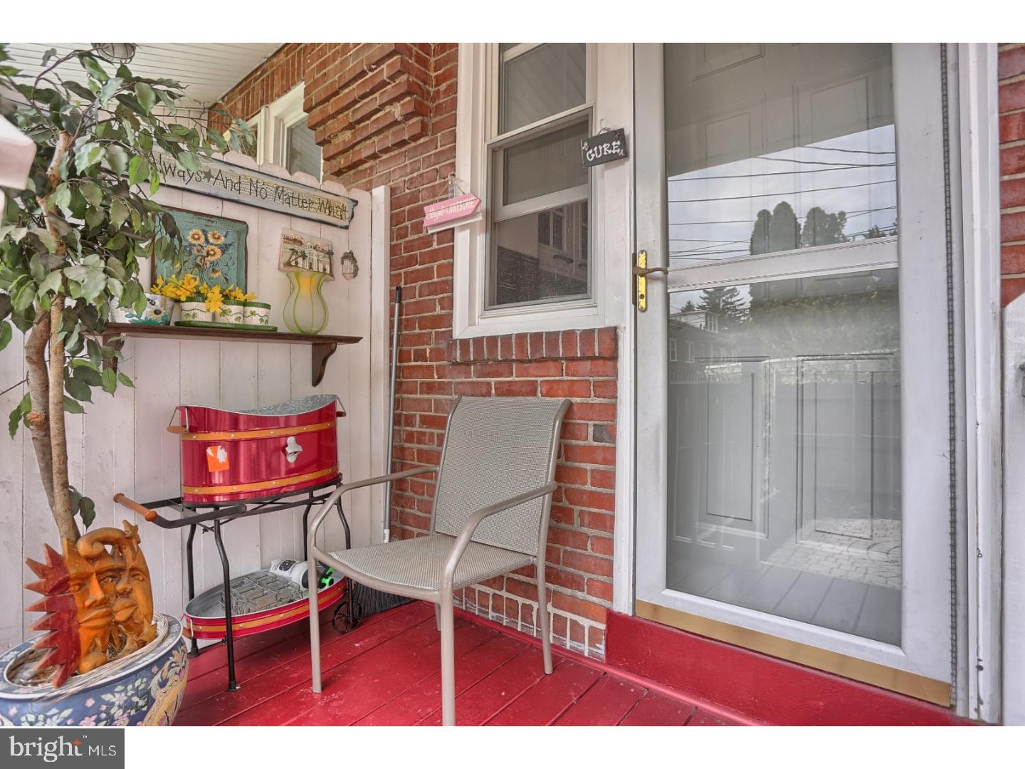 331 Carroll Street Reading, PA 19611 - Photo 5 of 18
