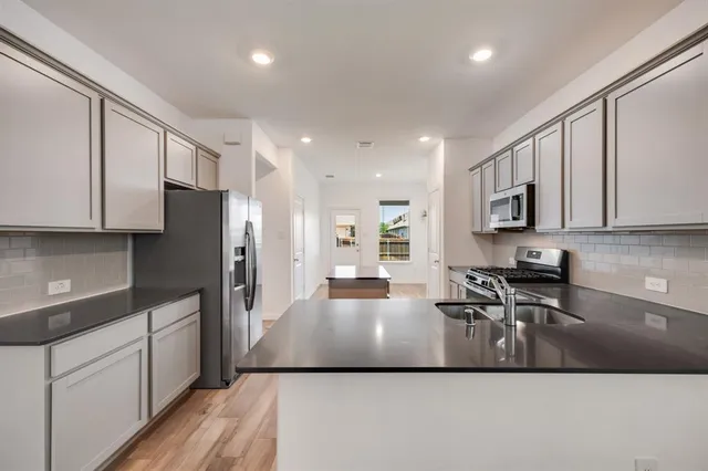 $1,950 | 2926 South Griffin Lane, Crandall, TX 75114