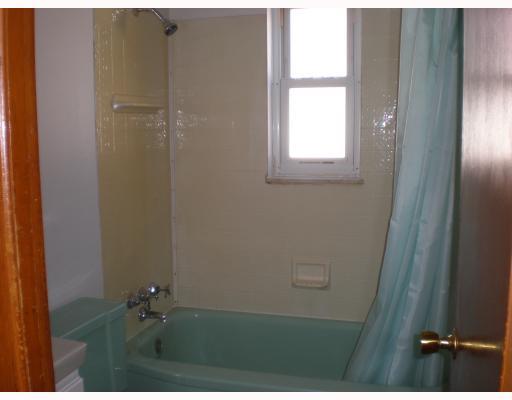 1119 McLaughlin Run Road Bridgeville, PA 15017 - Photo 5 of 9 Master Bath/Spa. fresh paint