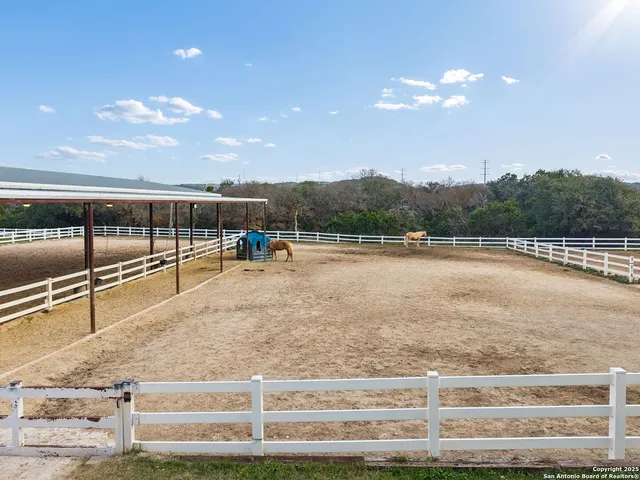 $1,900,000 | 430 Stoney Ridge, Bulverde, TX 78163