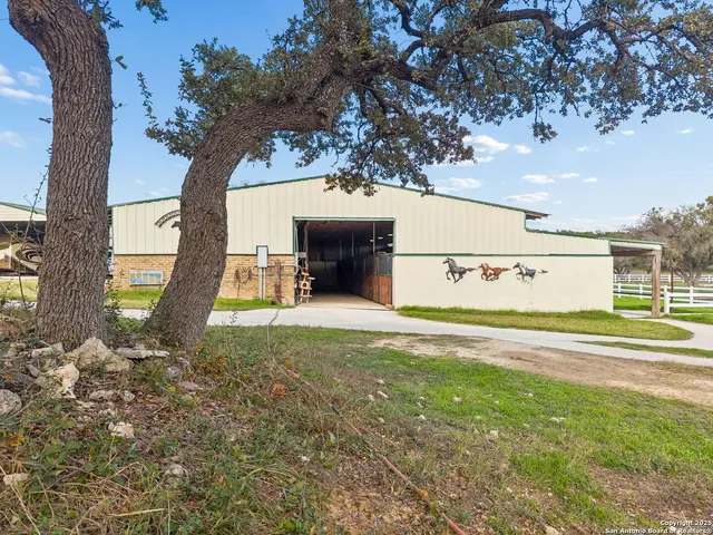 $1,900,000 | 430 Stoney Ridge, Bulverde, TX 78163