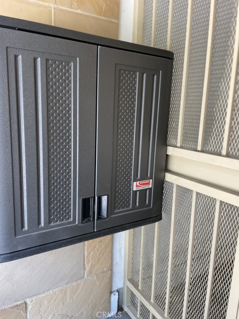 150 The Promenade North, Unit 202 Long Beach, CA 90802 - Photo 3 of 59 a view of a wooden door