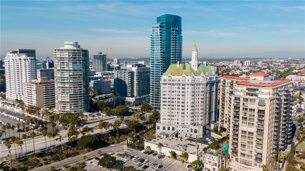 150 The Promenade North, Unit 202 Long Beach, CA 90802 - Photo 40 of 59 a city view
