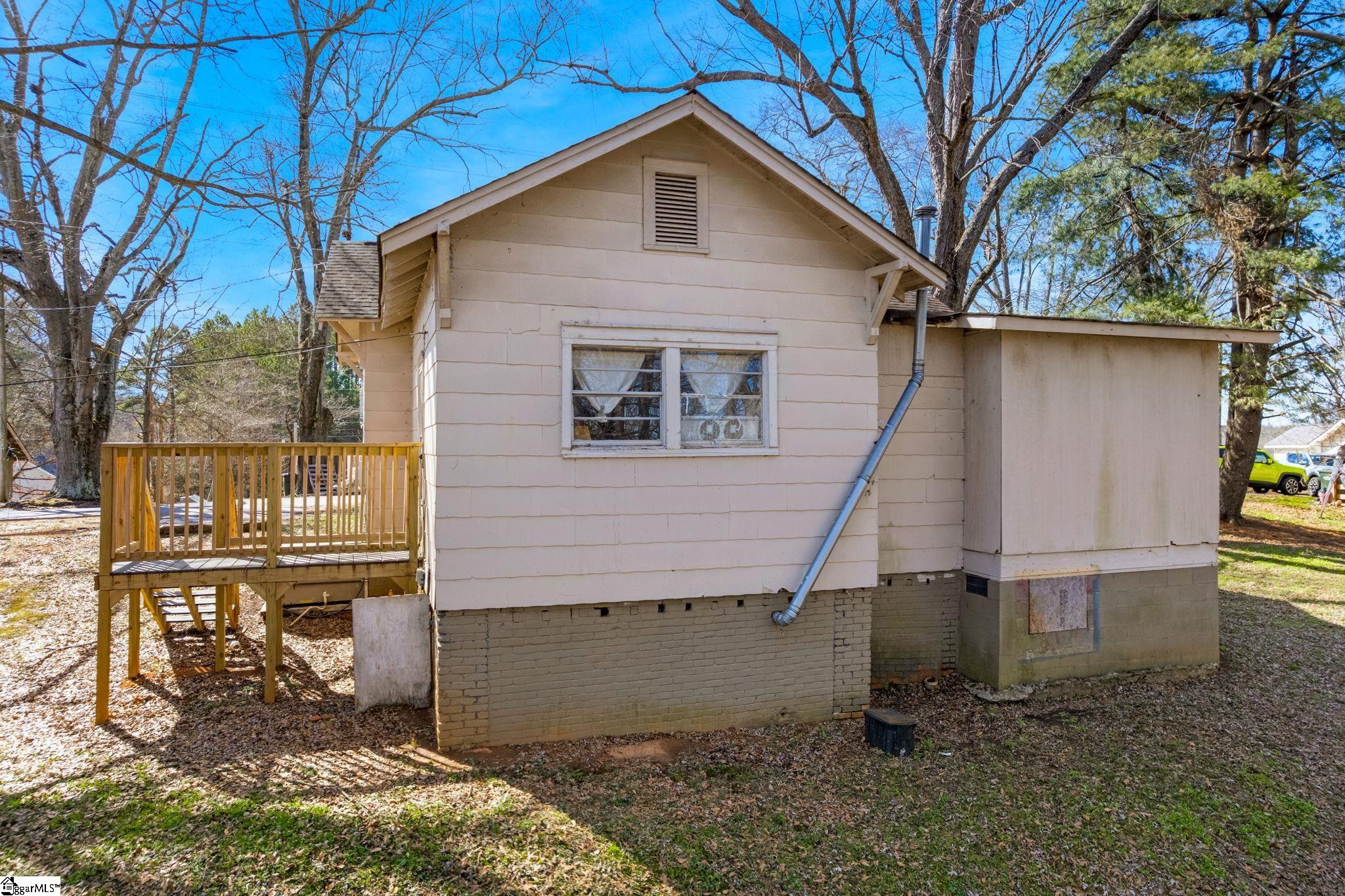 202 Lucky Street Easley, SC 29640 - Photo 8 of 12