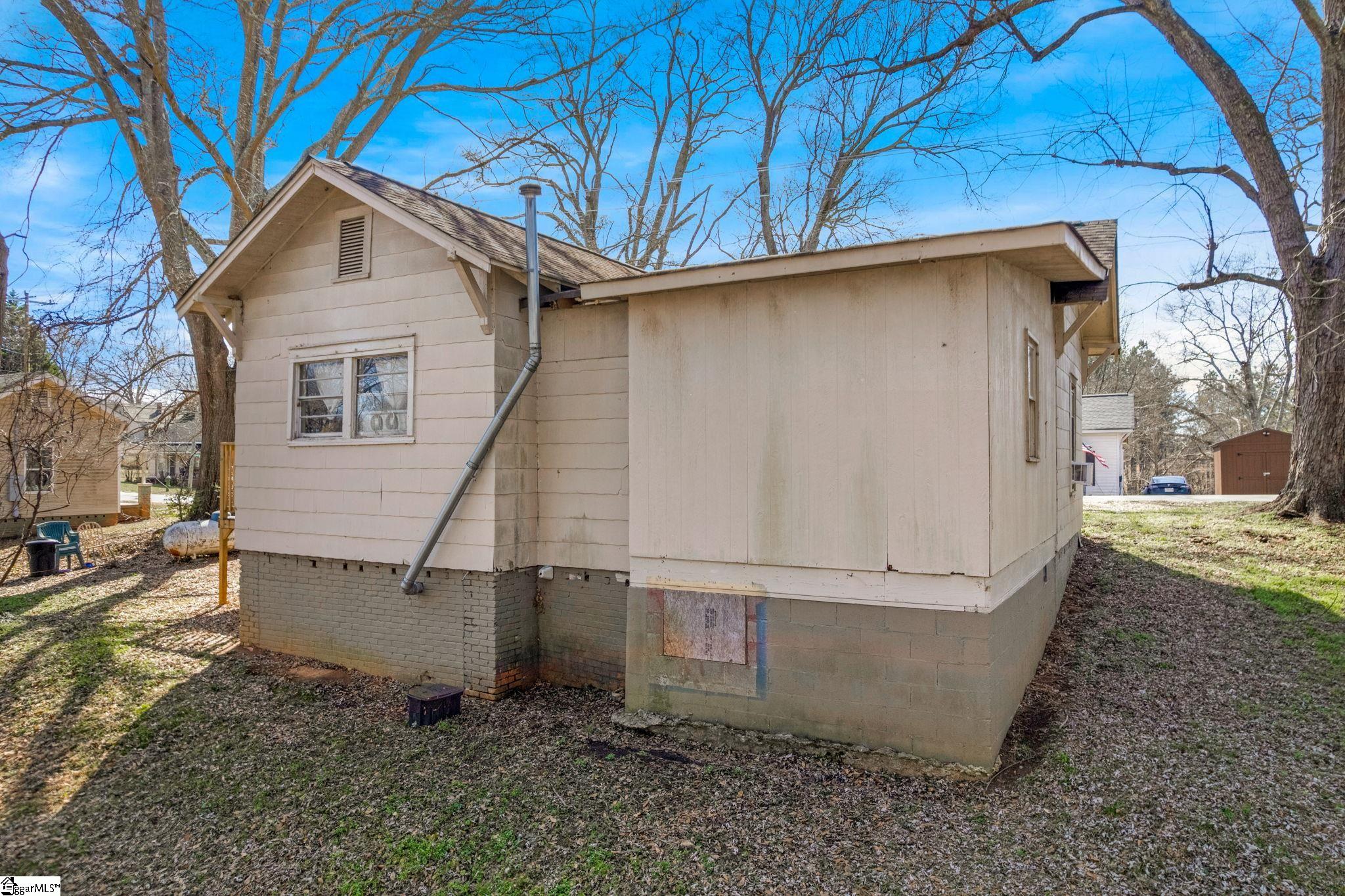 202 Lucky Street Easley, SC 29640 - Photo 9 of 12