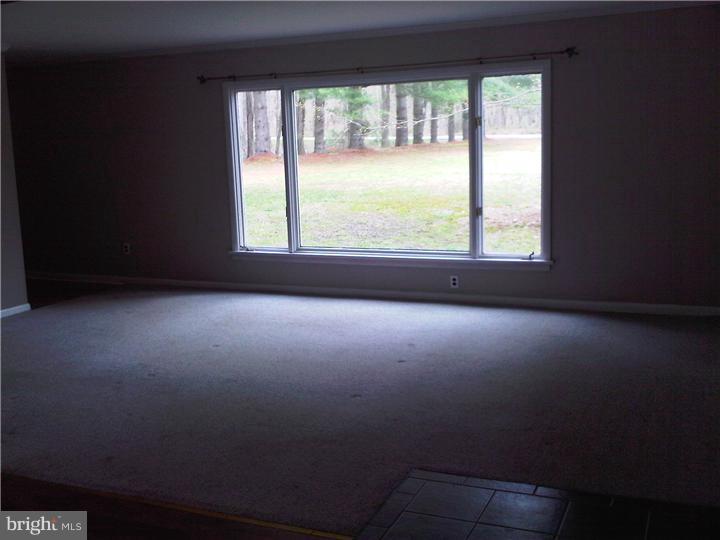 937 Monroeville Road Mullica Hill, NJ 08062 - Photo 18 of 25 Living Room