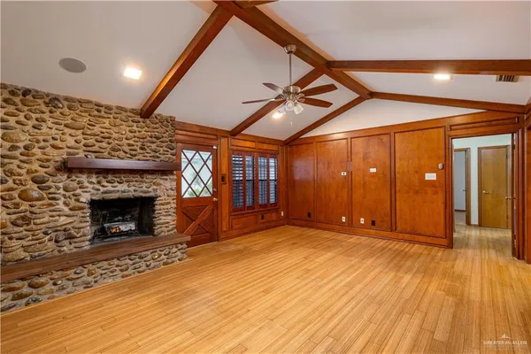 $2,450 | 313 Xanthisma Avenue, McAllen, TX 78504