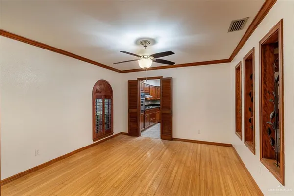 $2,450 | 313 Xanthisma Avenue, McAllen, TX 78504