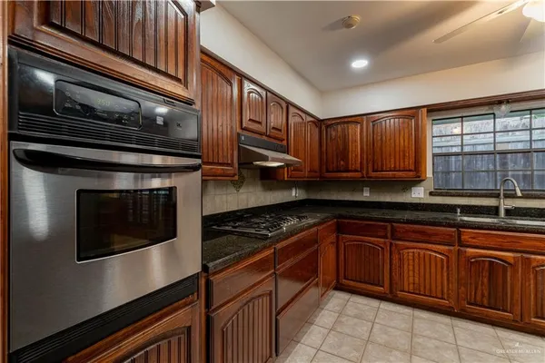 $2,450 | 313 Xanthisma Avenue, McAllen, TX 78504