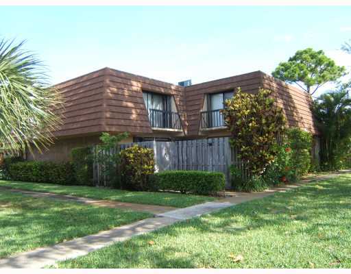 825 Center Street, Unit 56A Jupiter, FL 33458 - Photo 1 of 7 Primary Photo