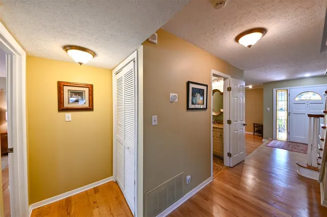 $895,000 | 12529 St Charlotte Drive, Tampa, FL 33618