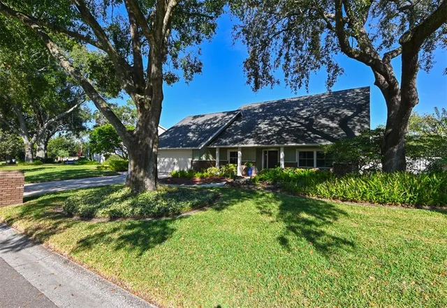 $895,000 | 12529 St Charlotte Drive, Tampa, FL 33618