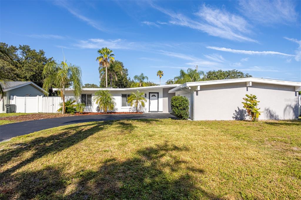 1231 Sidcup Road Maitland, FL 32751 - Photo 36 of 39 a view of a house with swimming pool