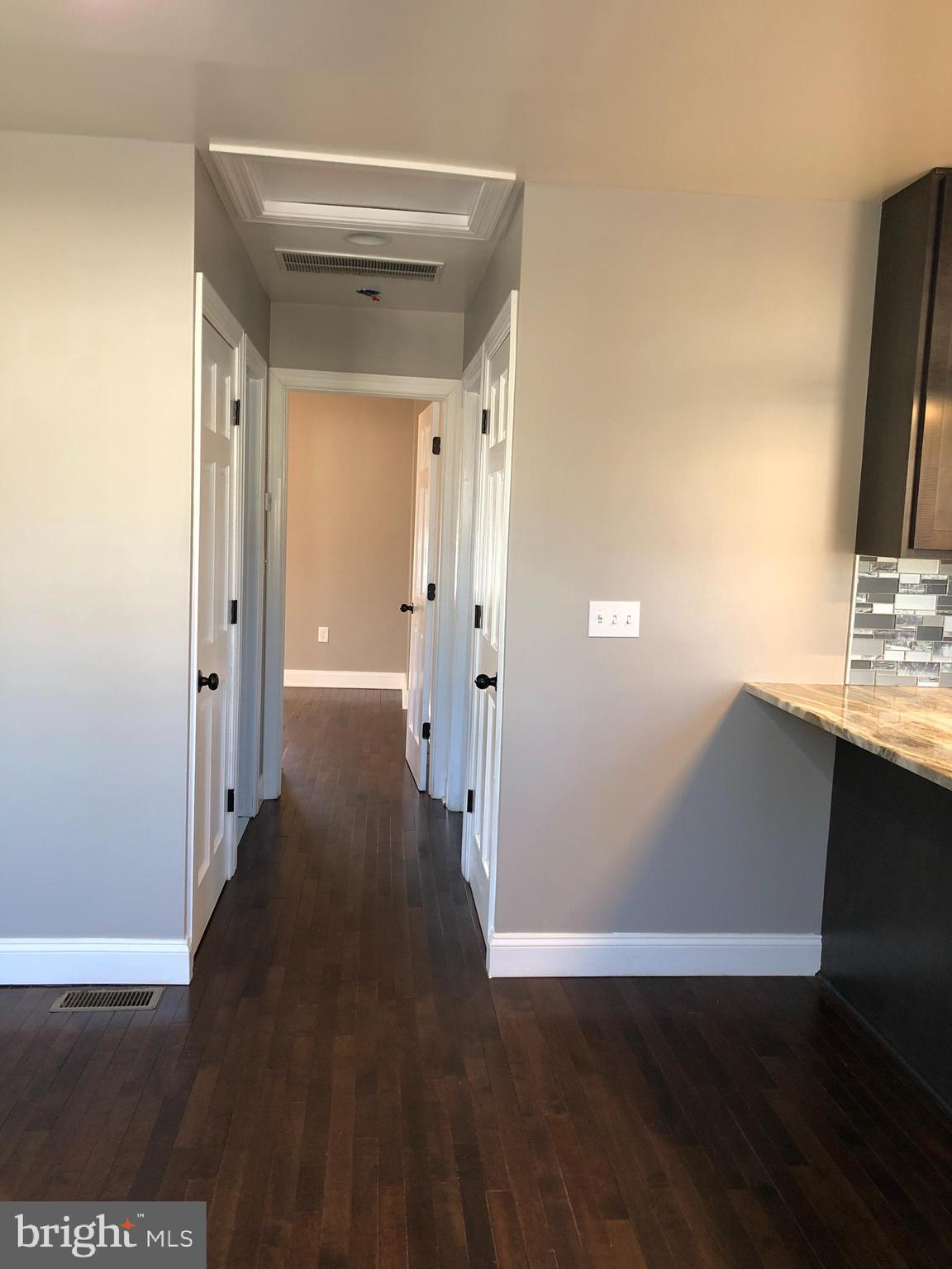 903 Rosedale Avenue Baltimore, MD 21237 - Photo 5 of 23