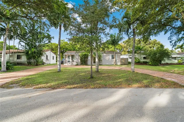 $925,000 | 125 Northwest 88th Street, El Portal, FL 33150