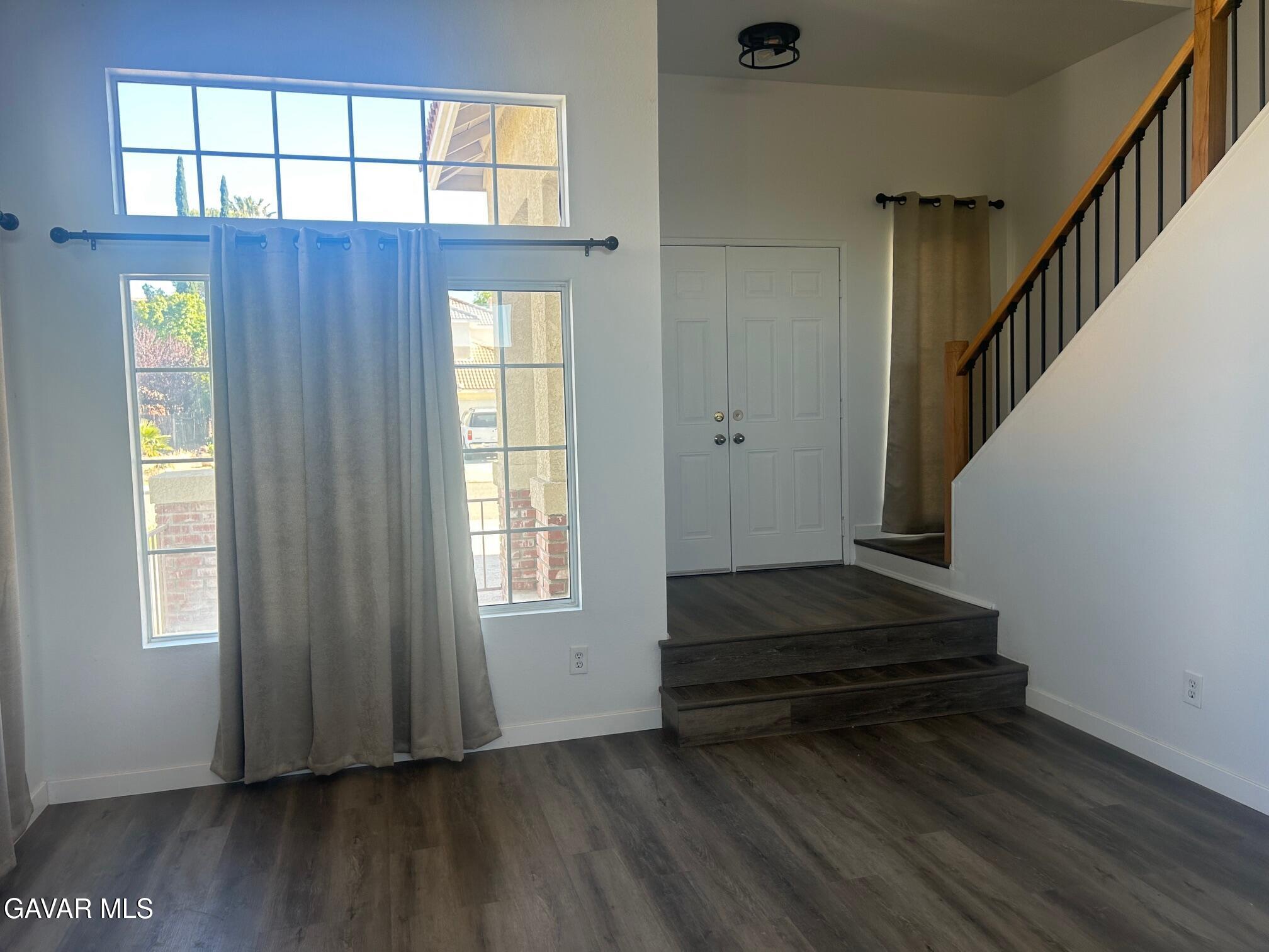 3039 Conestoga Canyon Road Palmdale, CA 93550 - Photo 4 of 37 con 34