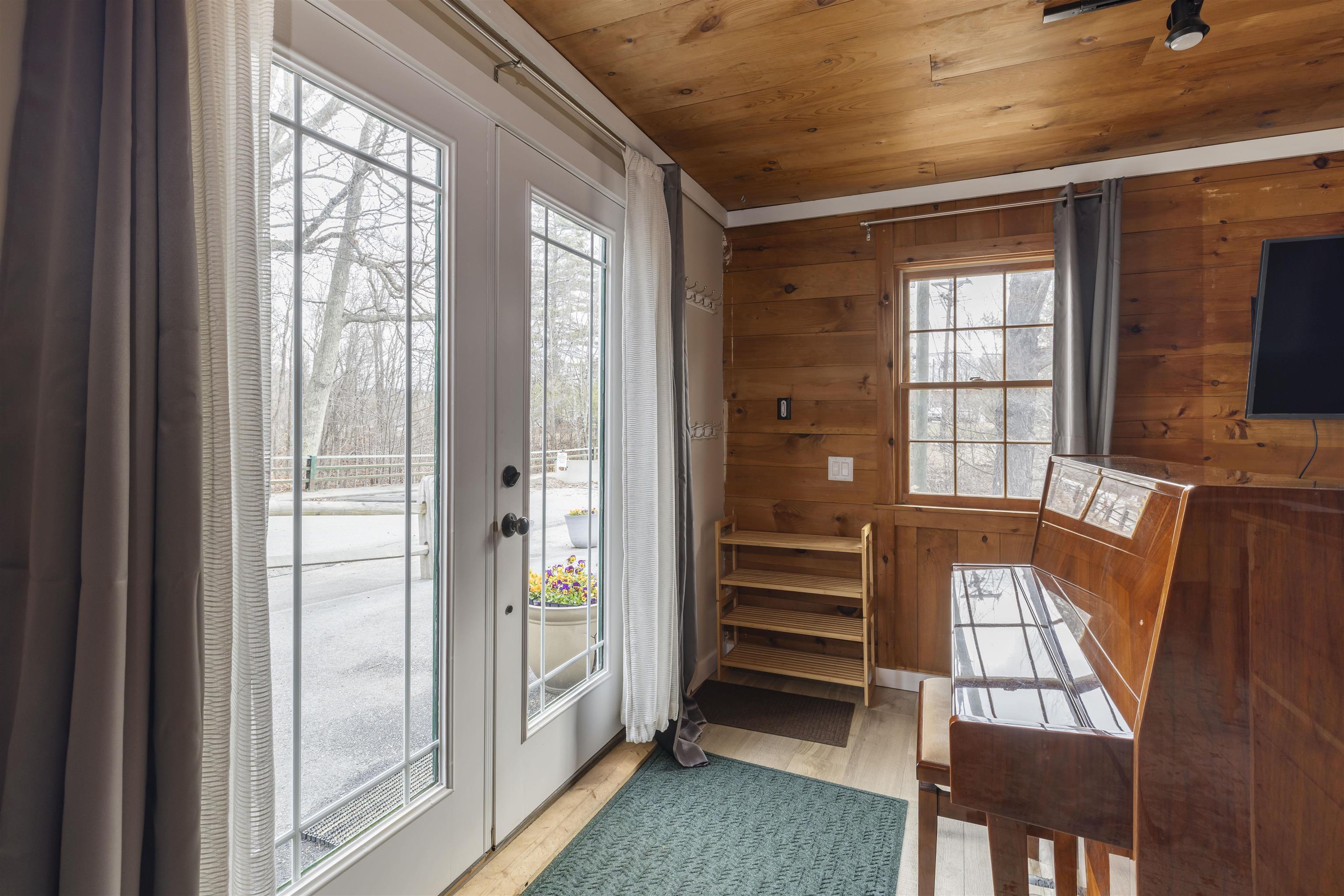 1042 Main Street Sunapee, NH 03782 - Photo 6 of 21