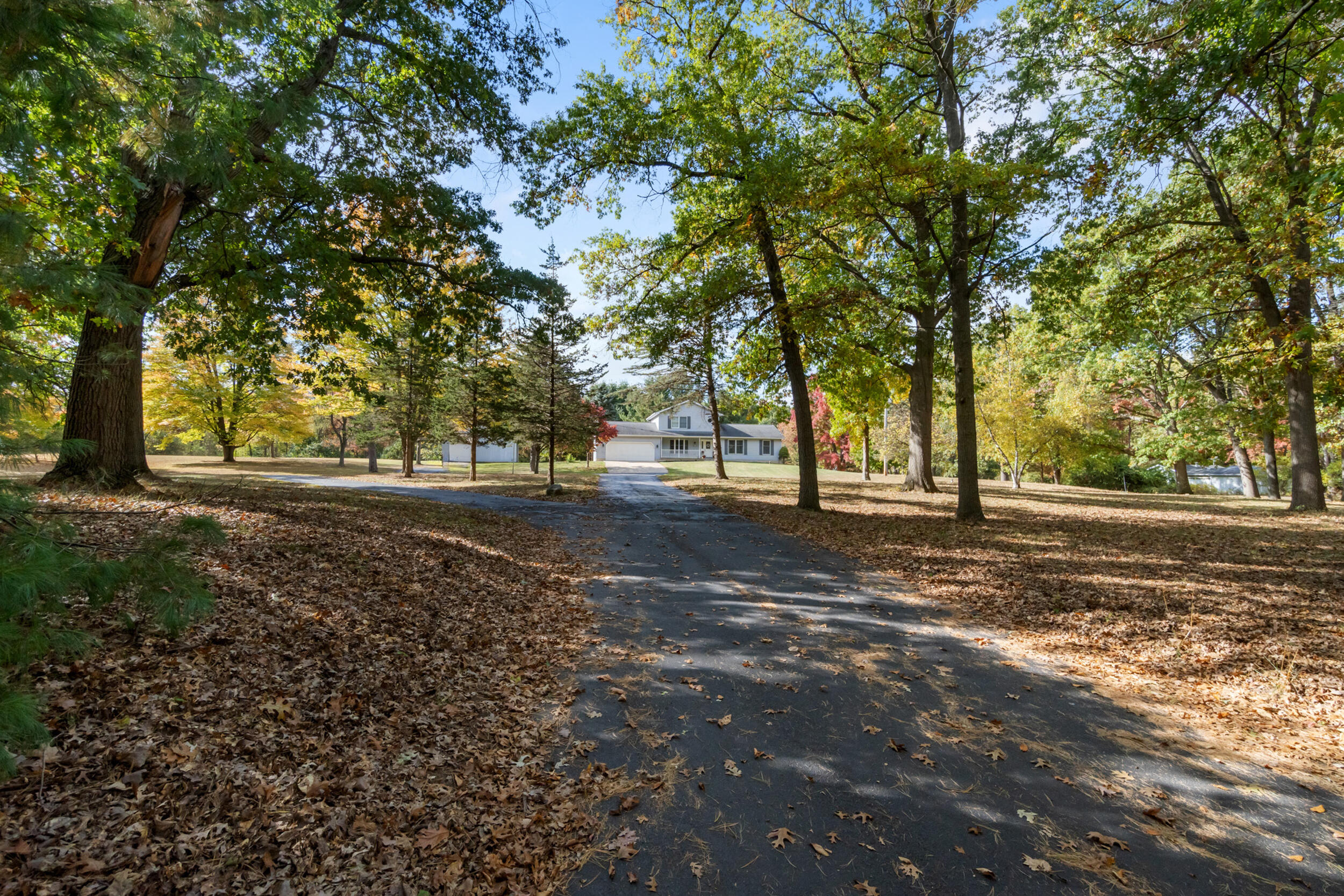 5338 South Meridian Road Jackson, MI 49201 - Photo 2 of 79 1_5338 s meridian rd jackson mi - 00083