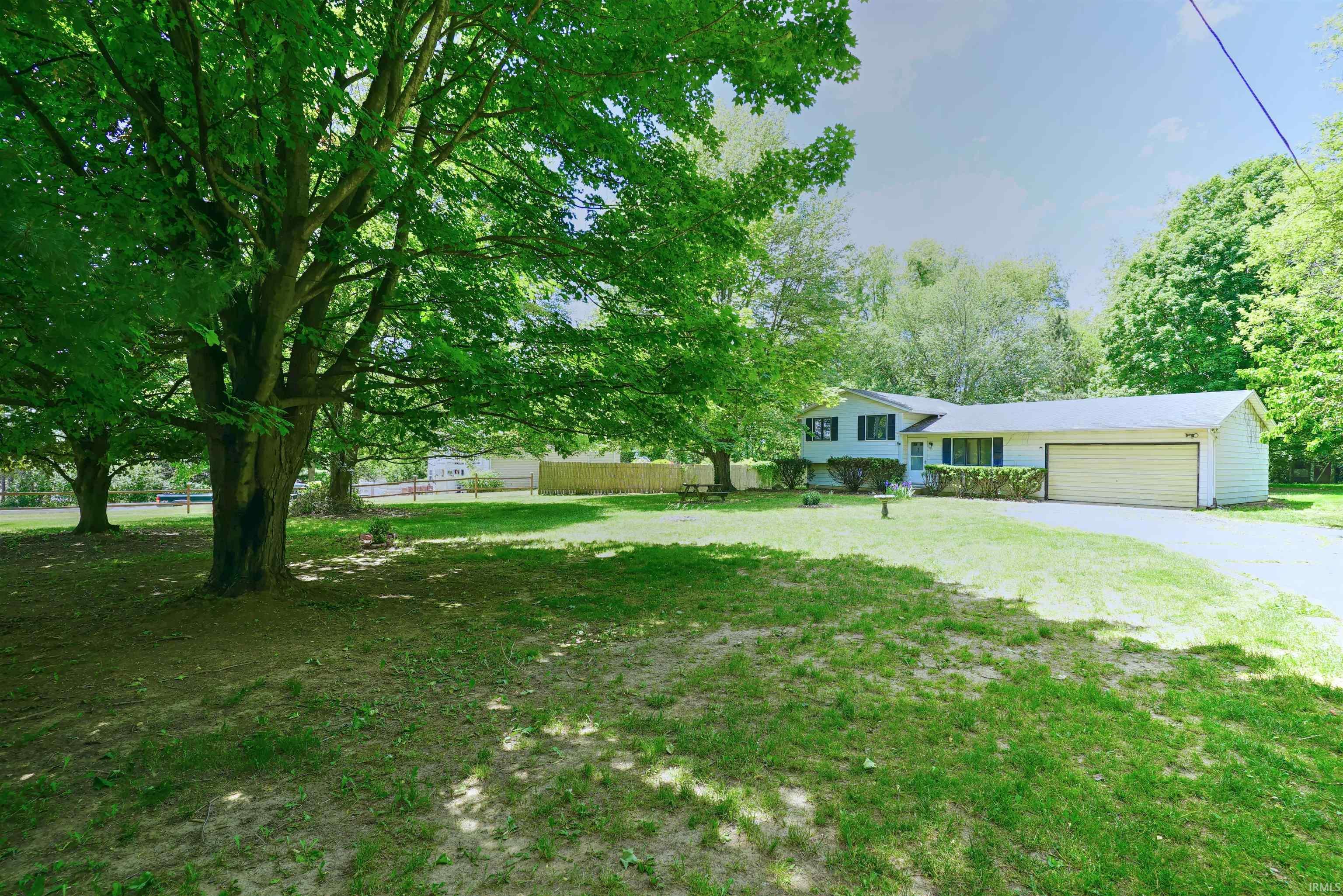 54811 Pine Road South Bend, IN 46628 - Photo 5 of 32