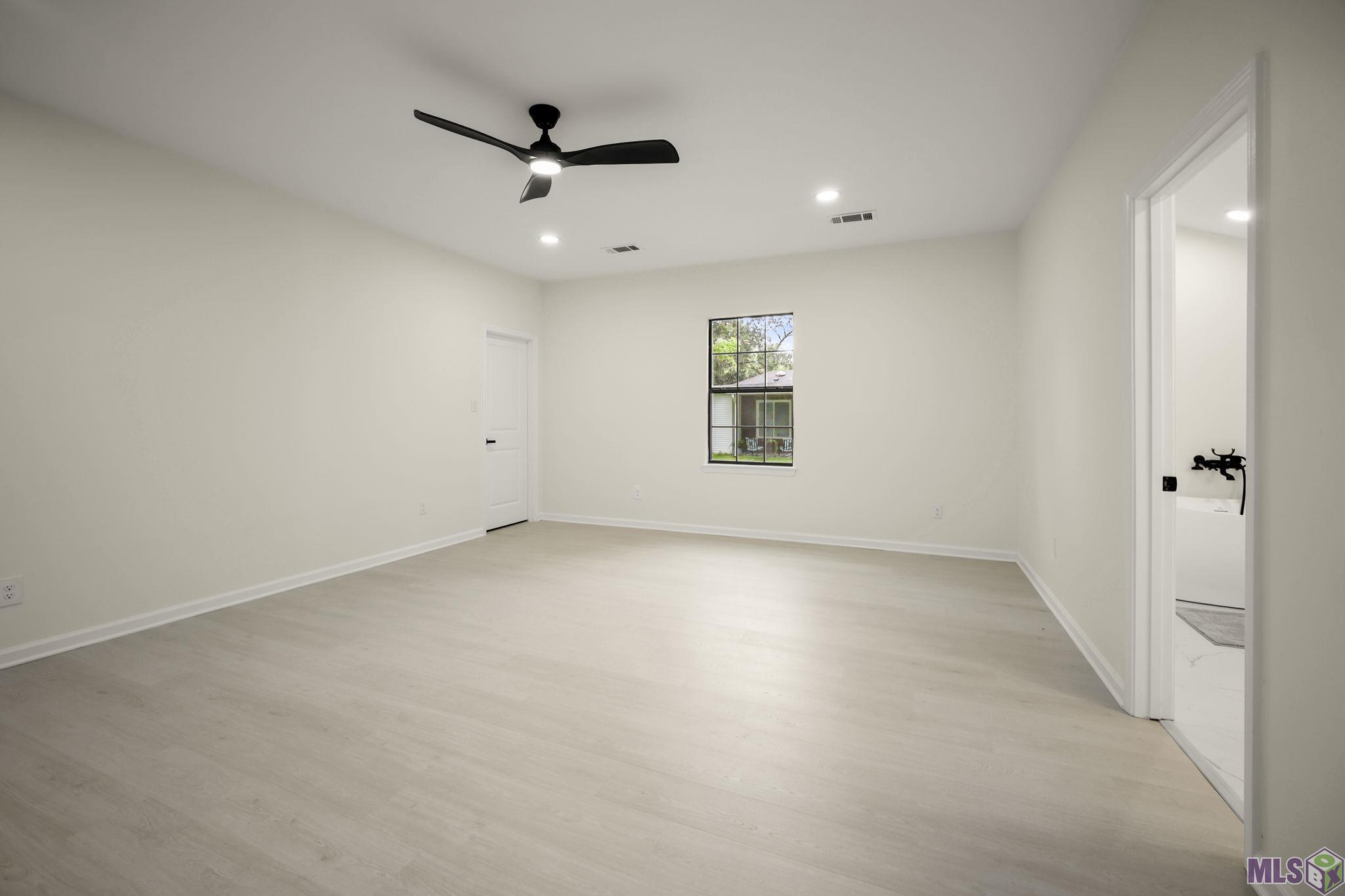 4545 Orchid Street Baton Rouge, LA 70808 - Photo 11 of 34