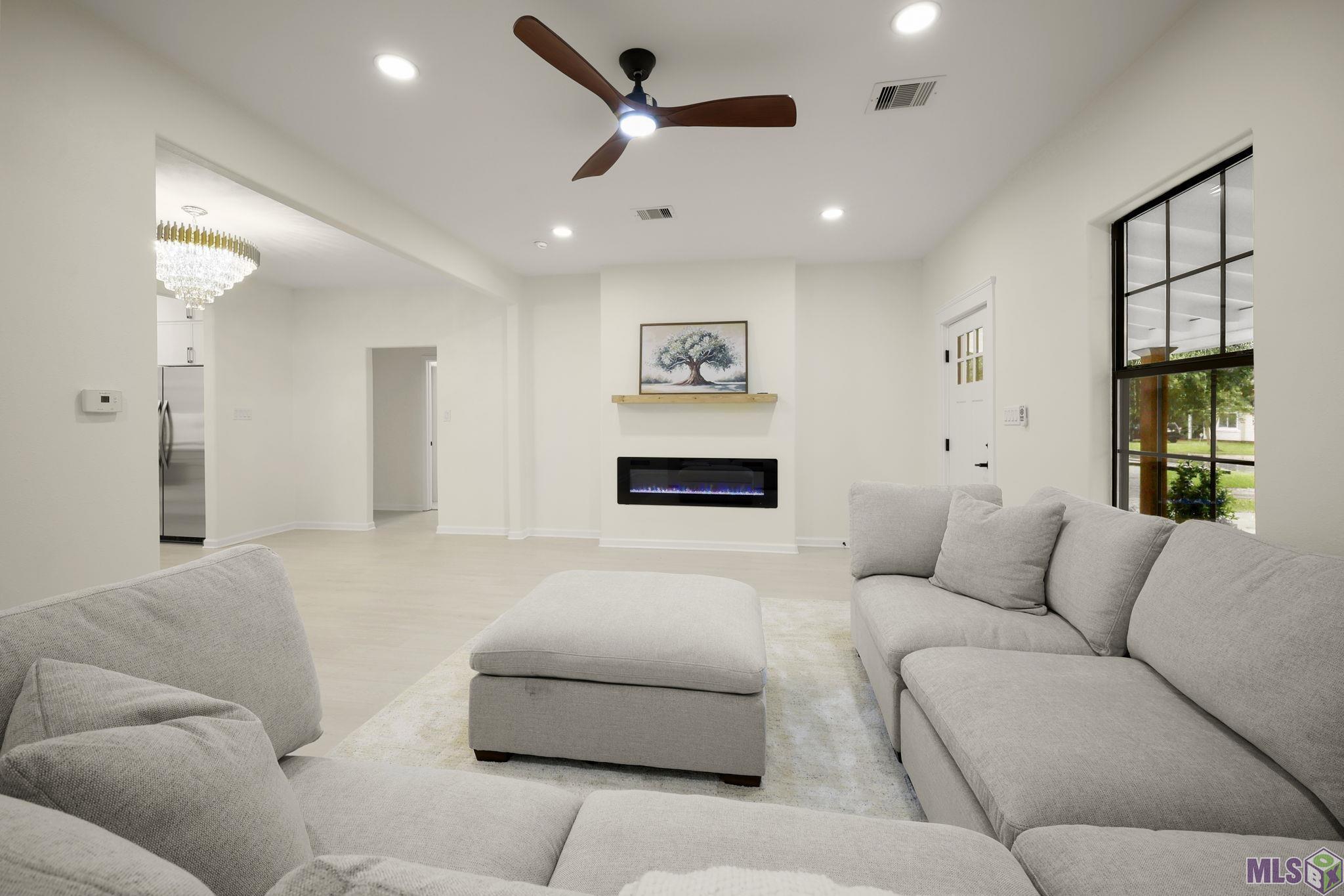 4545 Orchid Street Baton Rouge, LA 70808 - Photo 4 of 34