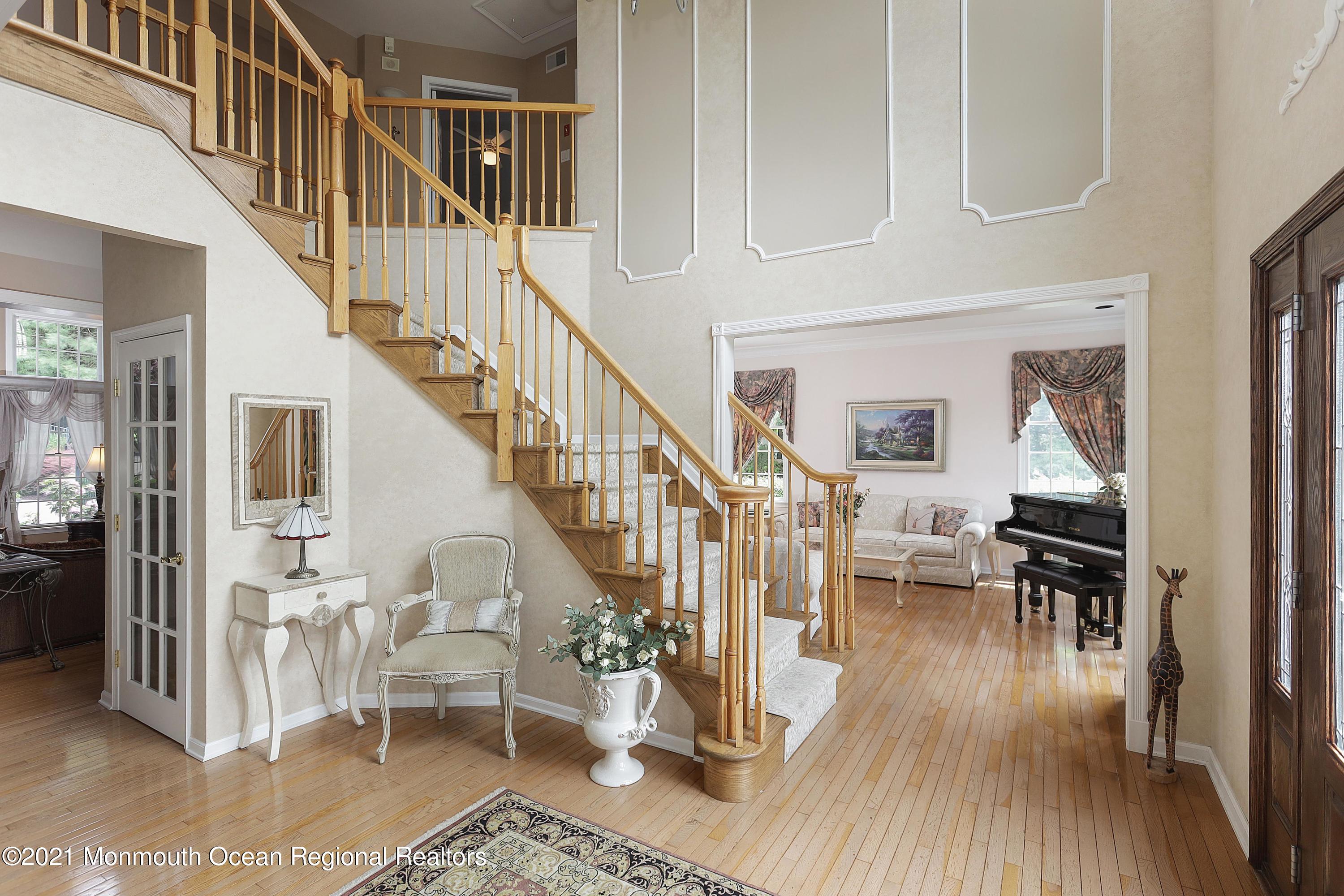 291 Bennington Road Freehold, NJ 07728 - Photo 12 of 53 1T4A5310