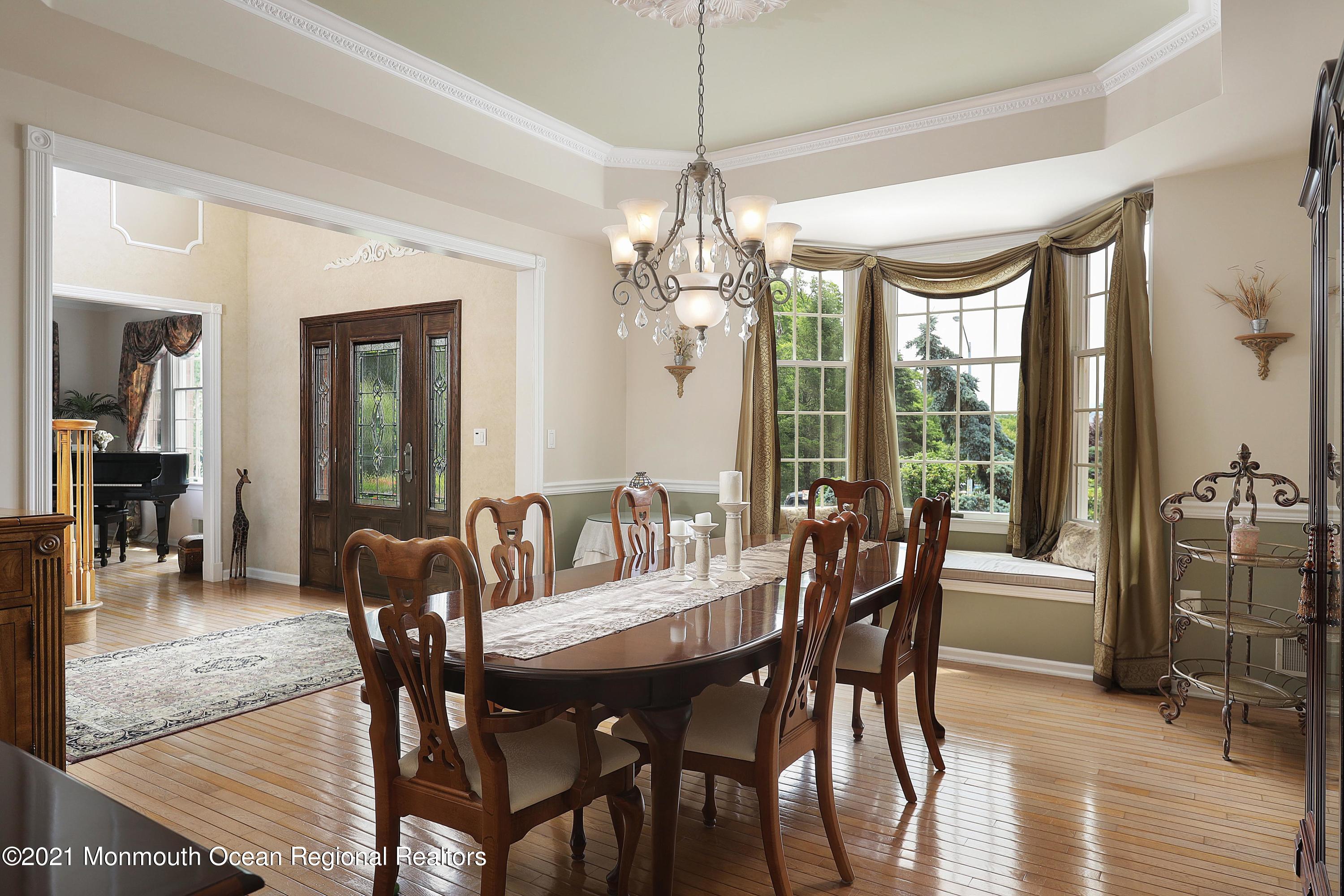 291 Bennington Road Freehold, NJ 07728 - Photo 15 of 53 1T4A5297