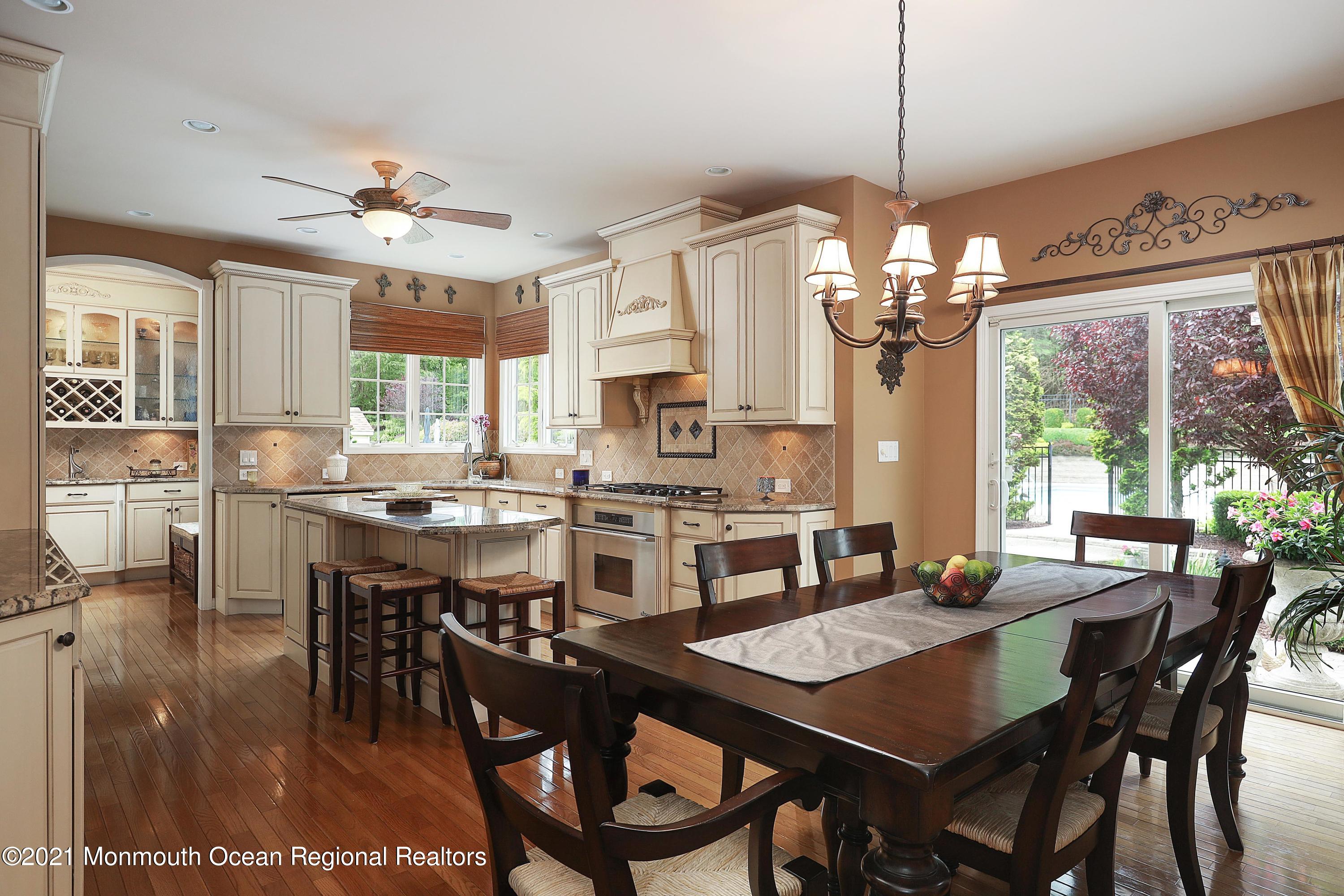 291 Bennington Road Freehold, NJ 07728 - Photo 19 of 53 1T4A5377